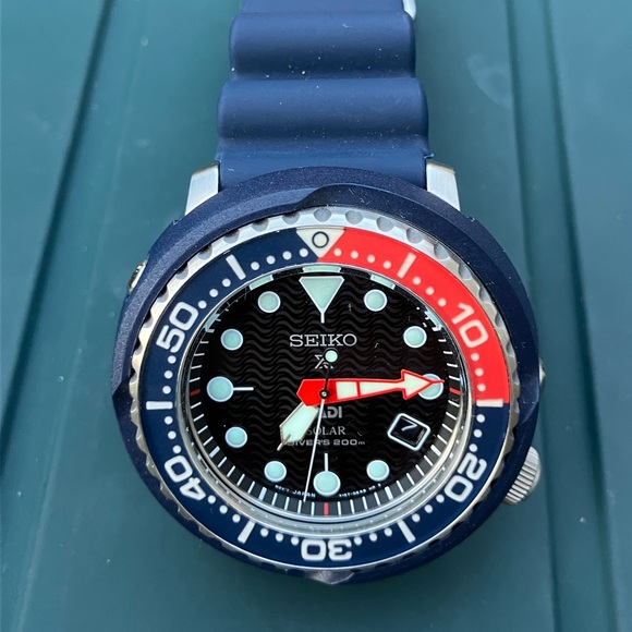 Special Edition - Seiko Tuna Prospex SNE499 PADI Solar Pepsi Watch ExtraStrap. - Picture 3 of 9